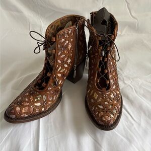 Elegant Brown Lace-Up Boots with Cutout Design